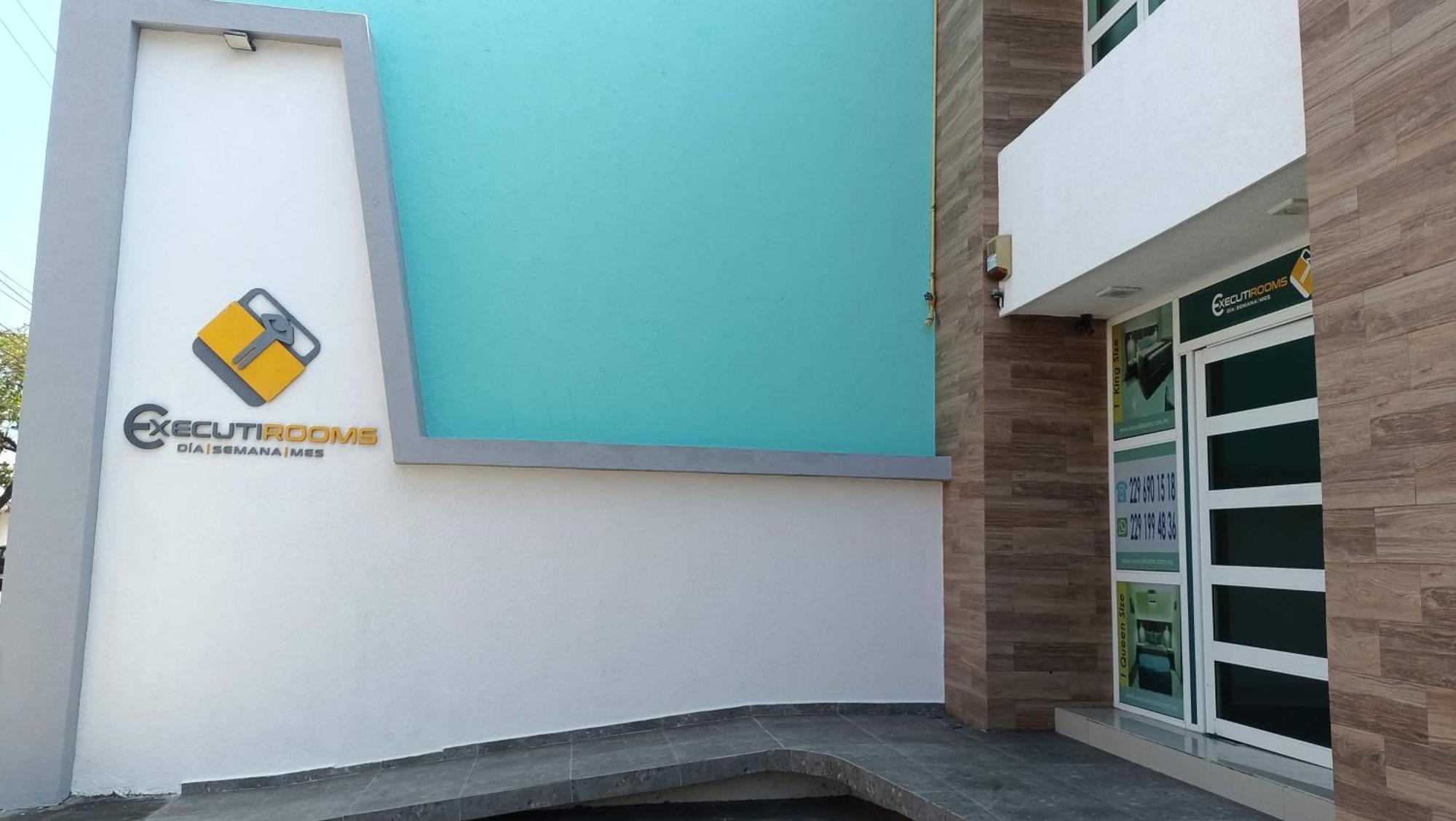 Hotel Executirooms 3*